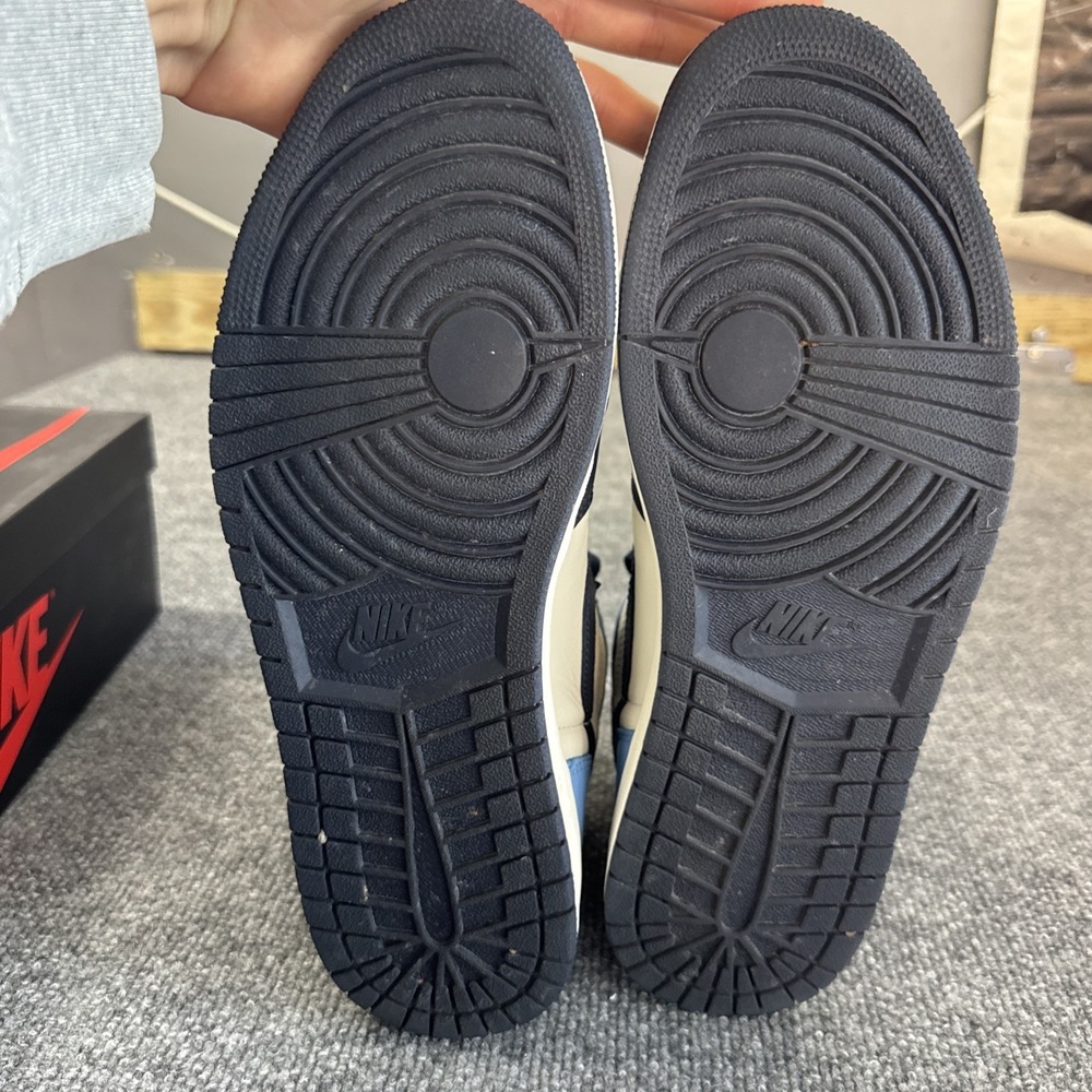 Size 12 - Jordan 1 Retro OG High Obsidian UNC 2019 - Picture 4 of 7